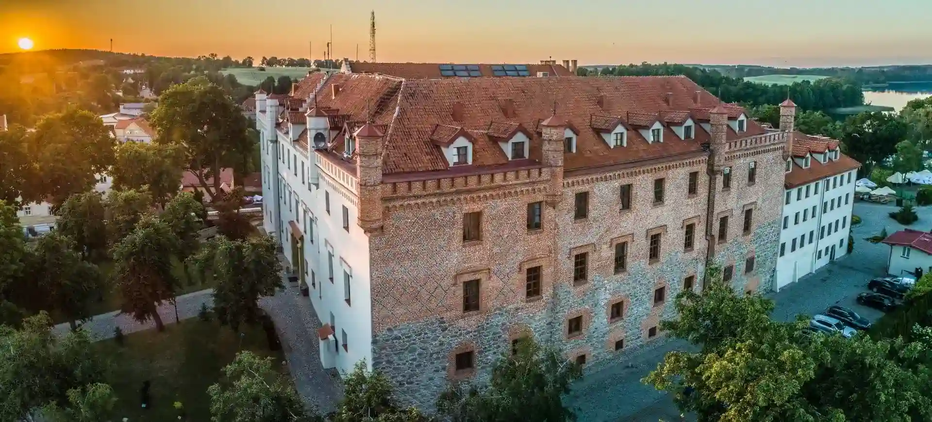 Pohled na Hotel Zamek Ryn
